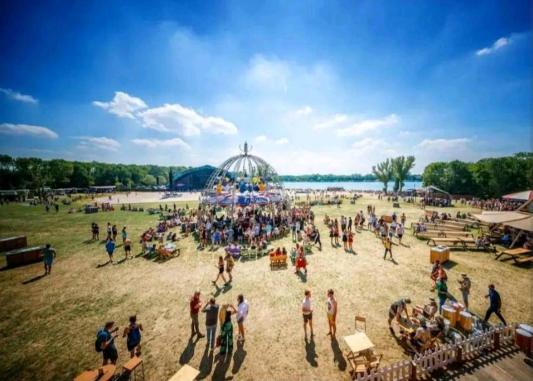 Bohemian Wellness Met Hottub & Sauna Ewijk Eksteriør bilde